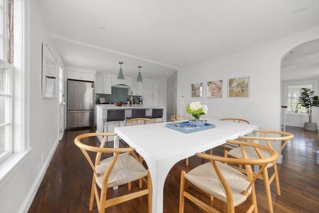 67 Governor Long Rd, Hingham, MA 02043