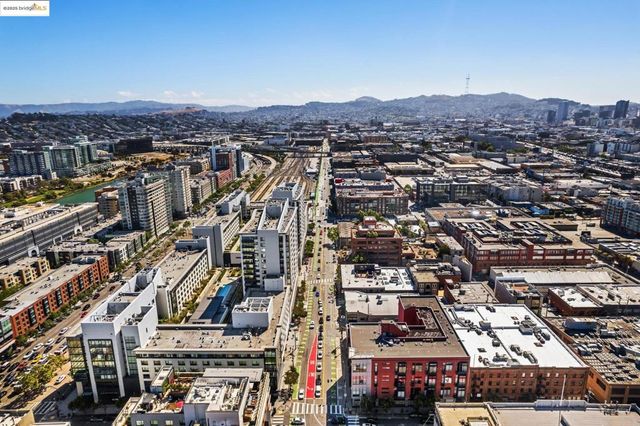 200 Townsend St 4, San Francisco, CA 94107