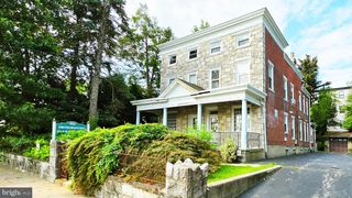 5912 RIDGE AVE, Philadelphia, PA 19128
