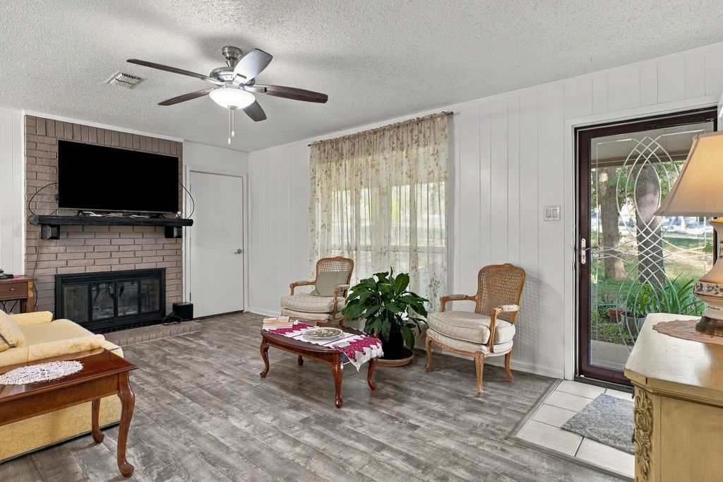 1300 Oak Country, Weatherford, TX 76085 — photo 3