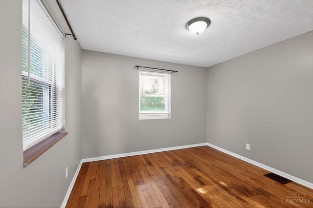 567 Greenwell Avenue, Delhi Twp, OH 45238