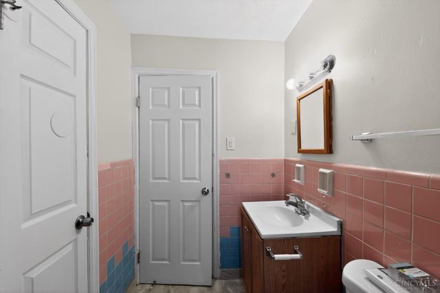 567 Greenwell Avenue, Delhi Twp, OH 45238