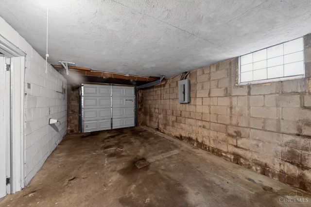567 Greenwell Avenue, Delhi Twp, OH 45238