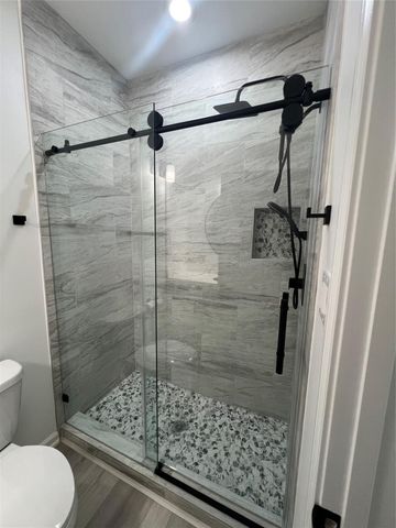 226 S Y Street, La Porte, TX 77571