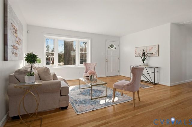 2720 Omega Rd, Glen Allen, VA 23228