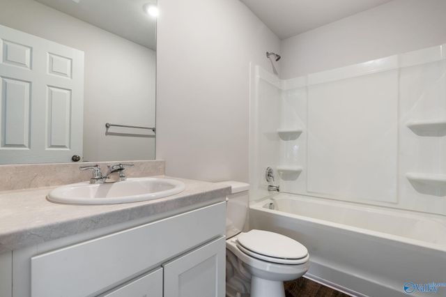 4302 Foxwood Drive, Decatur, AL 35603