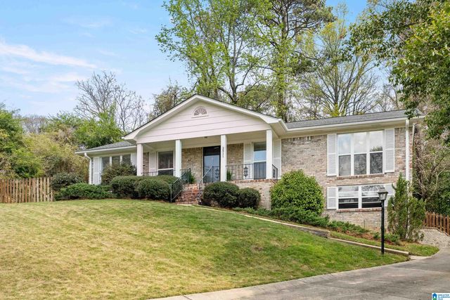 3511 VALLEY CIRCLE, Vestavia Hills, AL 35243