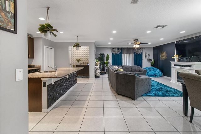 110 FLATWOODS LOOP, Davenport, FL 33837