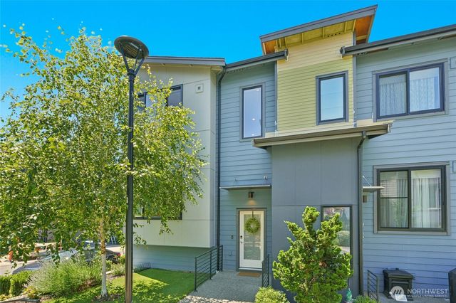 537 Glacier Walk SE, Sammamish, WA 98074