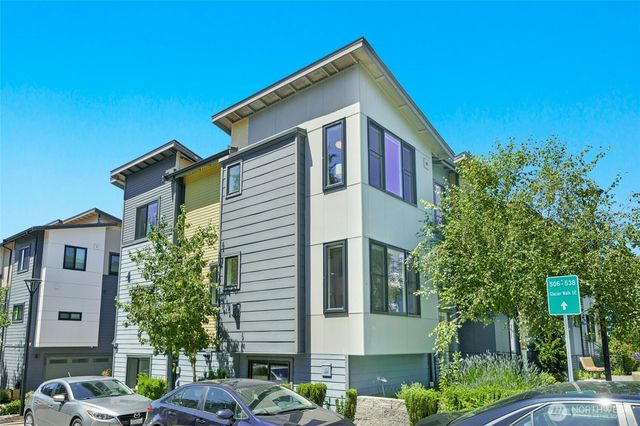 537 Glacier Walk SE, Sammamish, WA 98074