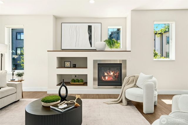 537 Glacier Walk SE, Sammamish, WA 98074