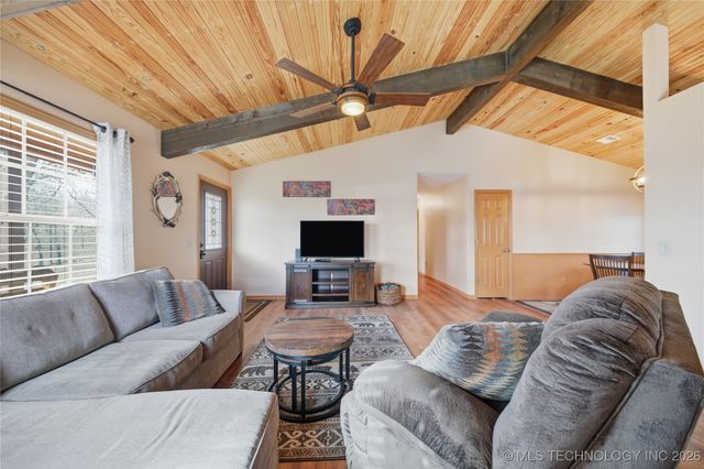 52 Autumn Lane, Salina, OK 74365