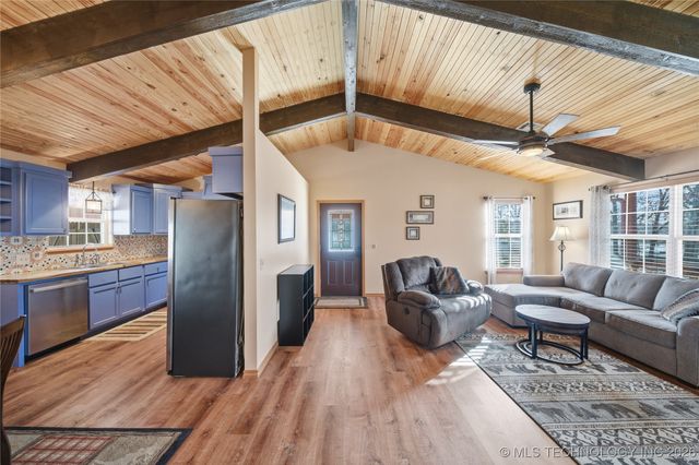 52 Autumn Lane, Salina, OK 74365