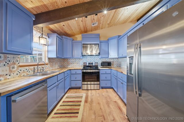 52 Autumn Lane, Salina, OK 74365