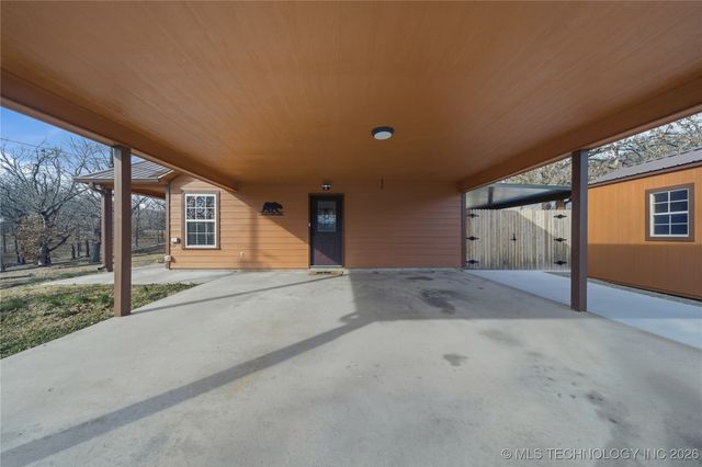 52 Autumn Lane, Salina, OK 74365