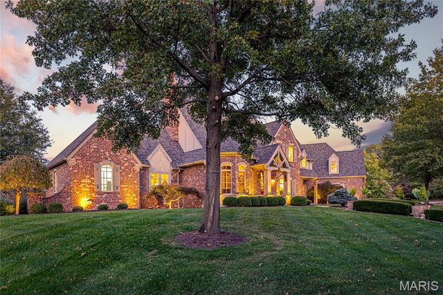 42 Windcastle Place, St Charles, MO 63304
