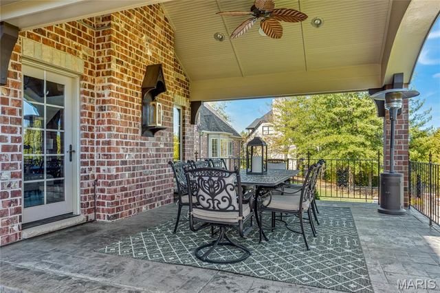 42 Windcastle Place, St Charles, MO 63304