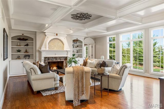 42 Windcastle Place, St Charles, MO 63304