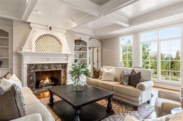 42 Windcastle Place, St Charles, MO 63304