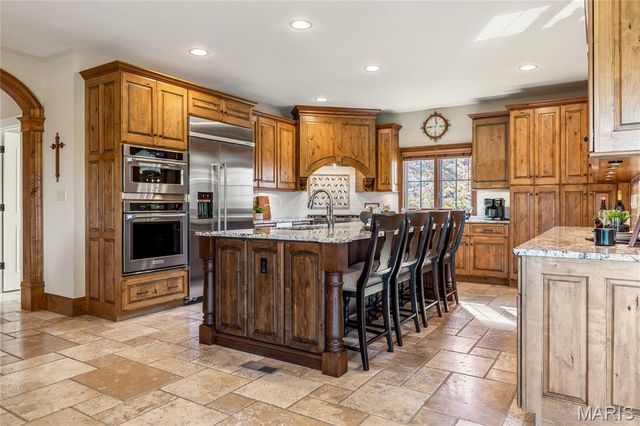 42 Windcastle Place, St Charles, MO 63304