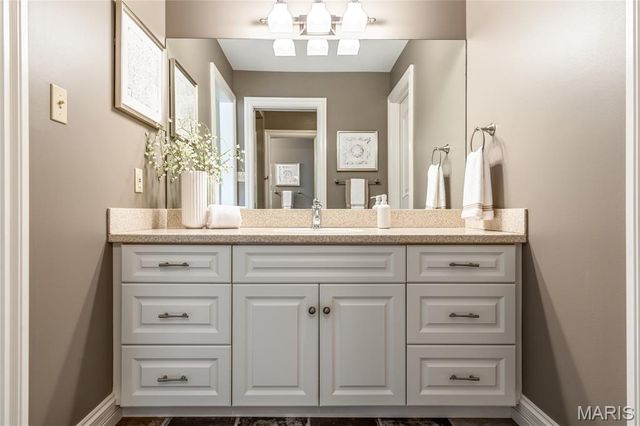 42 Windcastle Place, St Charles, MO 63304