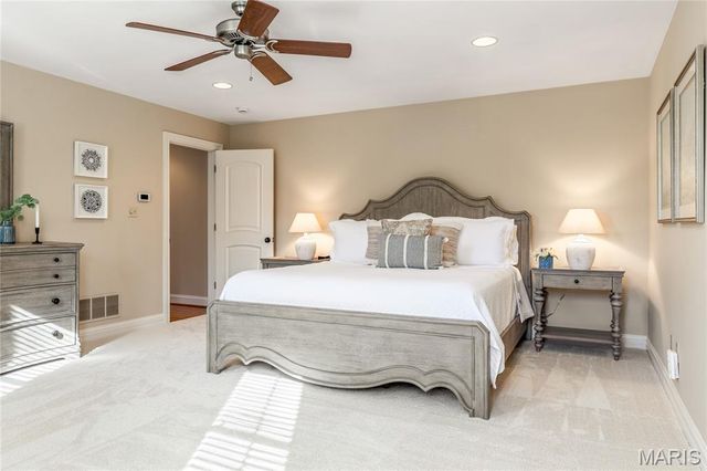 42 Windcastle Place, St Charles, MO 63304