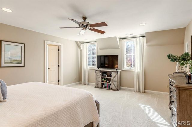 42 Windcastle Place, St Charles, MO 63304