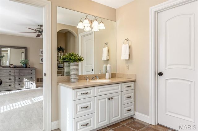 42 Windcastle Place, St Charles, MO 63304