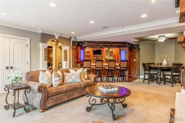 42 Windcastle Place, St Charles, MO 63304