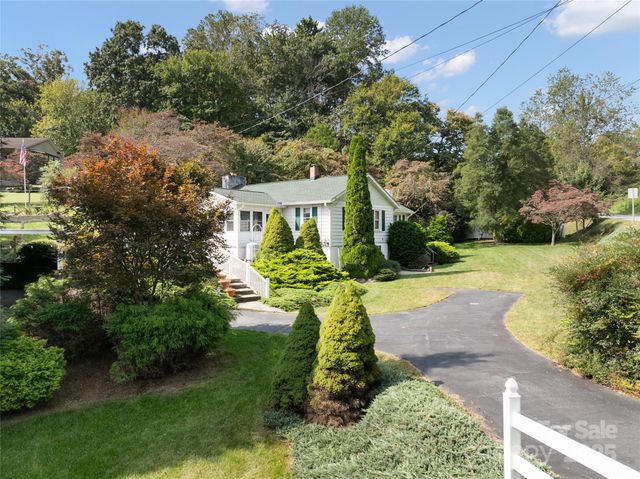 338 Morgan Road, Candler, NC 28715