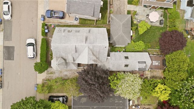 4 Dresser Street, Newport, RI 02840