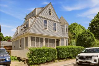 4 Dresser Street, Newport, RI 02840