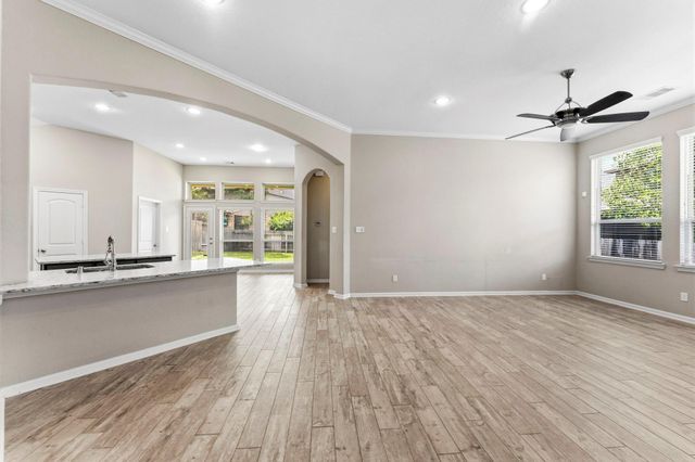 208 Capriccio Lane, Montgomery, TX 77316