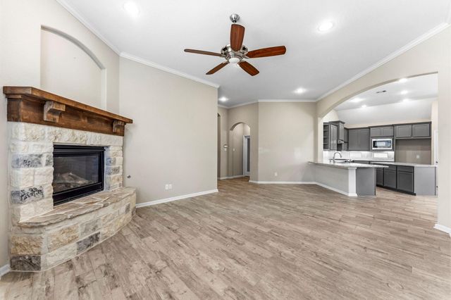 208 Capriccio Lane, Montgomery, TX 77316