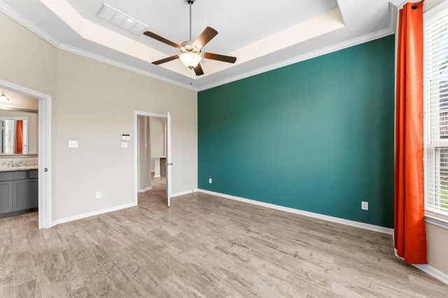 208 Capriccio Lane, Montgomery, TX 77316
