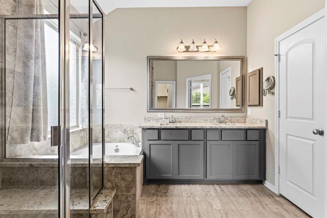 208 Capriccio Lane, Montgomery, TX 77316