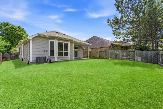 208 Capriccio Lane, Montgomery, TX 77316