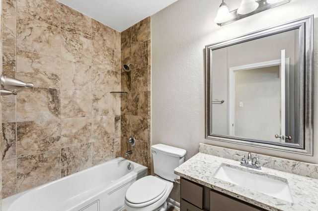 208 Capriccio Lane, Montgomery, TX 77316