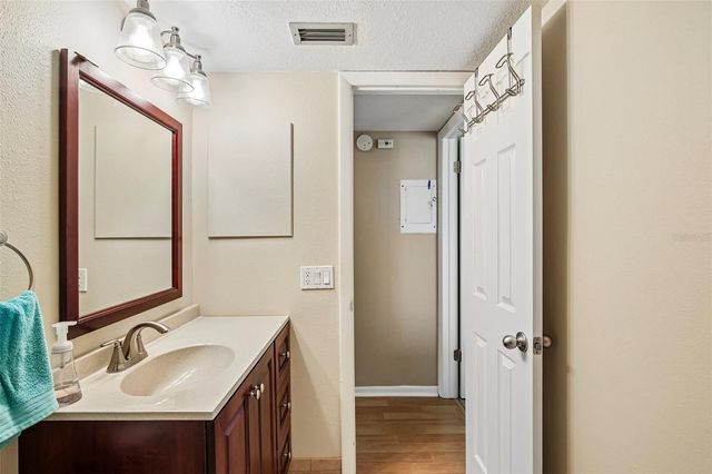 505 WINDRUSH BAY DRIVE, Tarpon Springs, FL 34689