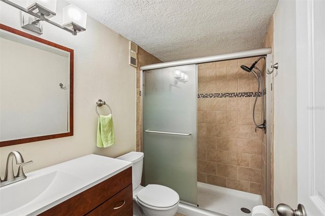 505 WINDRUSH BAY DRIVE, Tarpon Springs, FL 34689