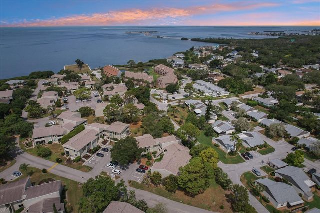 505 WINDRUSH BAY DRIVE, Tarpon Springs, FL 34689