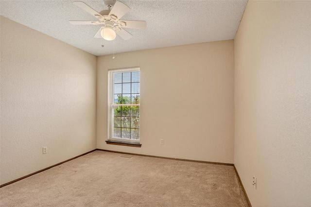 10545 Lou Anna Place, Midwest City, OK 73130