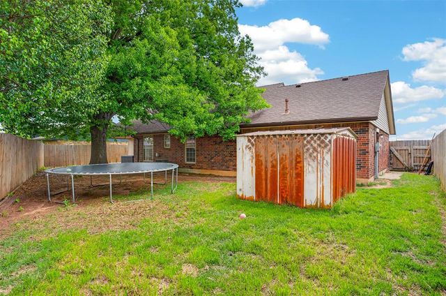 10545 Lou Anna Place, Midwest City, OK 73130