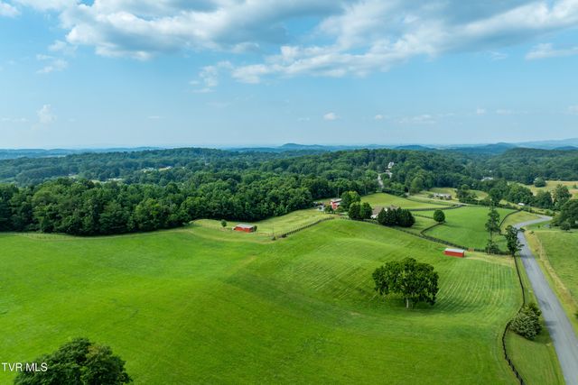 330 Sea Biscuit Court, Johnson City, TN 37604