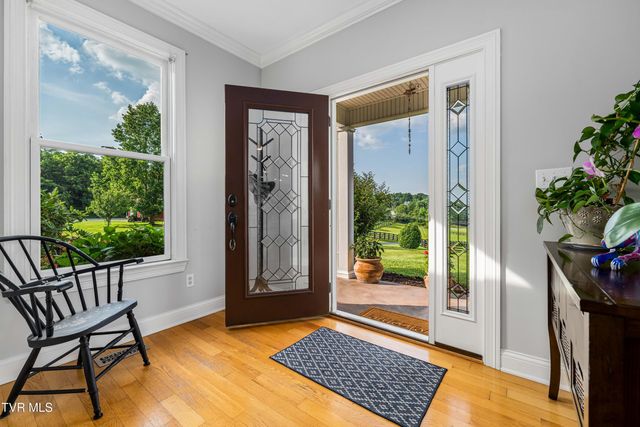 330 Sea Biscuit Court, Johnson City, TN 37604