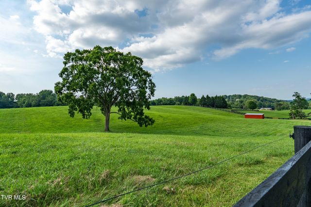 330 Sea Biscuit Court, Johnson City, TN 37604