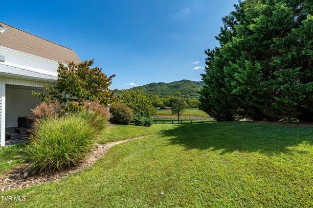 330 Sea Biscuit Court, Johnson City, TN 37604