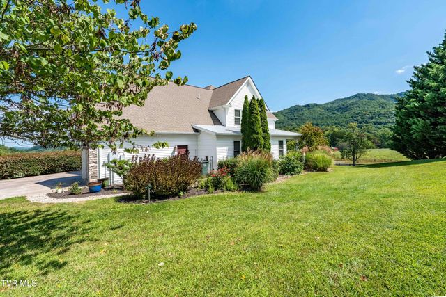 330 Sea Biscuit Court, Johnson City, TN 37604