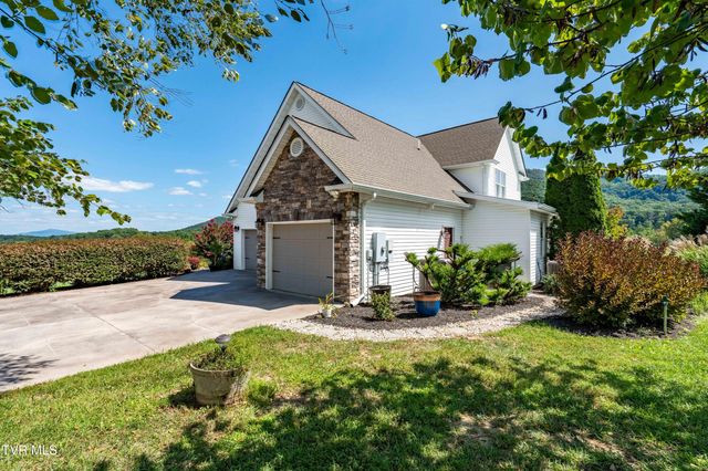 330 Sea Biscuit Court, Johnson City, TN 37604