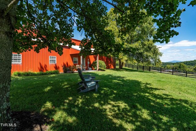 330 Sea Biscuit Court, Johnson City, TN 37604